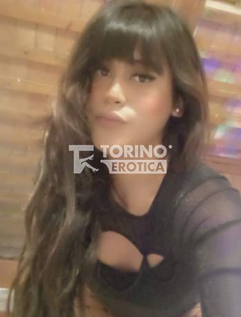 Torino Valentina, novità in tour, bella sensuale e femminile